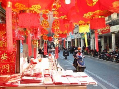 中国红，年味浓！一起来感受蕉城街头的春节氛围~