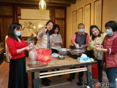包汤圆、做灯笼…梅江区榕树塘社区元宵欢乐多！