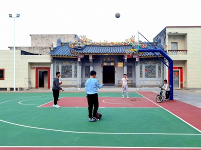 五姓齐心建寨 村里事民做主！包容纳客、团结和谐写进了丰顺县汤西镇广湖寨的村规民约里~