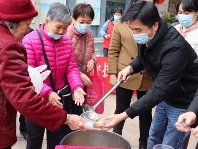 一碗汤圆欢乐多！金山街道碧桂园社区居民这样闹元宵...
