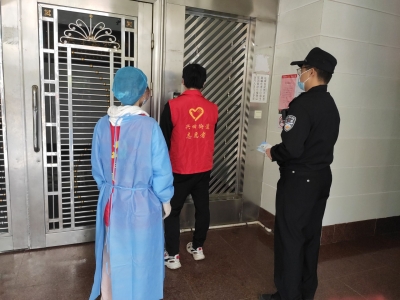 筑牢群众健康防线！兴宁兴田街道：三人小组齐行动 守护平安幸福年