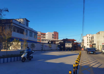 道路敞亮了，出入不堵了！兴宁市宁新街道积极改善黄岭小学周边环境