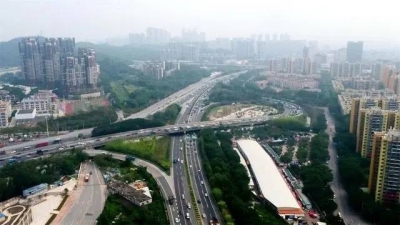 广佛高速3月3日零时起停止收费，将成全国首条到期免费高速公路