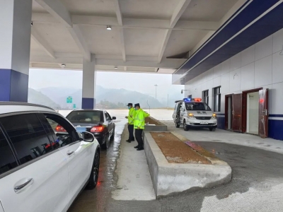 男子面对警察盘查躲躲闪闪，原来是...