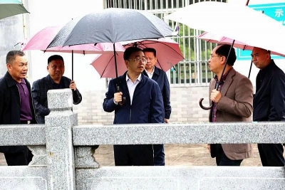 凌晓文带队开展巡河、汛前安全检查工作