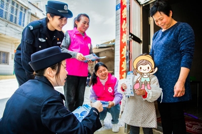 这里有支服务队，撬动留守妇女共同参与群防群治！