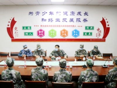 陈煜昌检查预定女兵役前教育训练工作