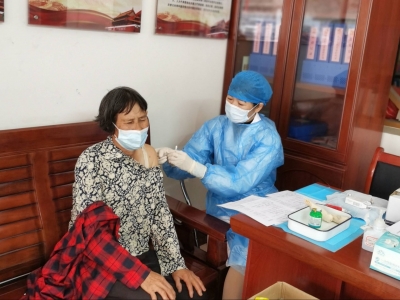 进度条超85%！蕉岭全力推进60岁以上老人新冠疫苗接种工作