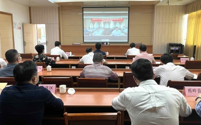 梅州校园疫情防控工作部署会召开：慎终如始抓好校园疫情防控工作