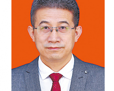 敬业奉献丨邱海波
