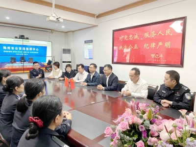 春日融融 关爱满满！梅江区人大常委会开展“三八”妇女节慰问活动