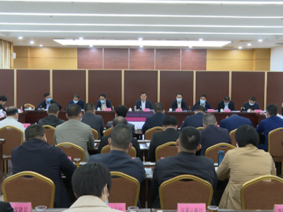 洪国华主持召开2022年第一季度兴宁市政府学法会议
