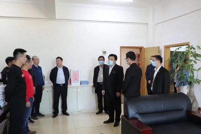 张志锋到丰顺县委办调研：努力推动“三服务”工作再上新台阶