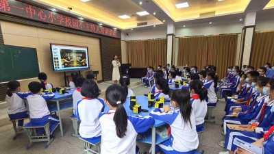 落实“双减” 行动 ，培育“丰顺优才”！丰顺县校园小主持人培训今日启动