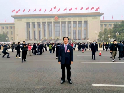 加大政策倾斜 加快苏区振兴！全国人大代表邓振龙提交10份建议积极为梅州发声