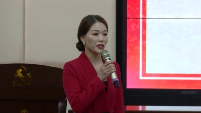 邓亿娜：赓续红色血脉 凝聚奋进力量