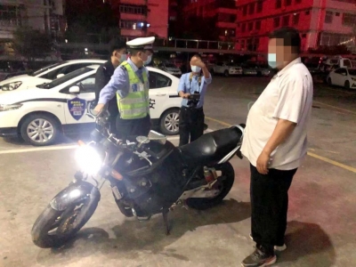 非法改装摩托车？五华交警出手了