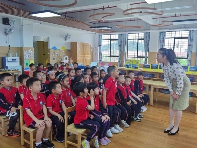 平远：以“名师”引领教改新风，促进城乡教育均衡发展