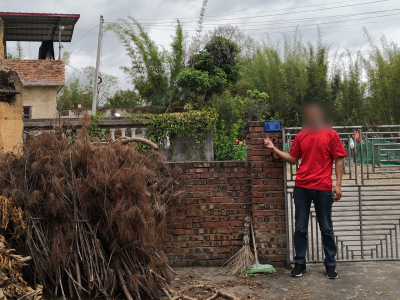 无钱还贷款，偷几头生猪换点钱！最后，只能乖乖地指认现场了...