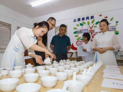 “十佳名茶”出炉！兴宁市径南镇15家茶企今日同台“斗茶”