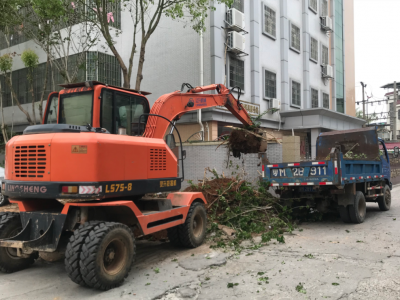 我为群众办实事丨清理垃圾乱堆乱放，梅江区金山街道东街村来解决！