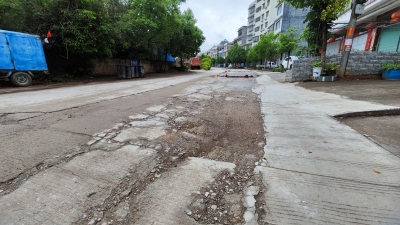 这条路坑坑洼洼、破损严重、曾让路人摔伤…兴宁市永和镇政府回应！