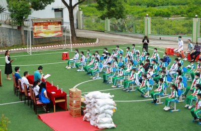 暖心值拉满！平远山区学校孩子们收到爱心捐赠物资