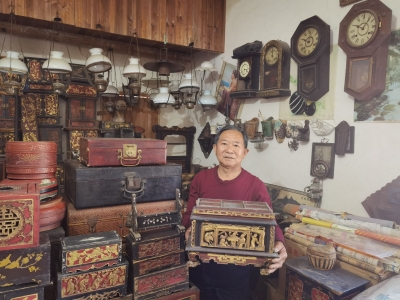 痴迷老物件36年，藏品已超60000件！来看看梅县这位老人的“收藏世界”