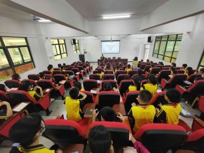 梅州日报小记者公益项目“记者进校园”活动走进大埔县高陂实验学校