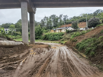 村道和边沟损毁、灌溉水沟被填埋...大埔县附麻村的村民，遇到这个烦心事！