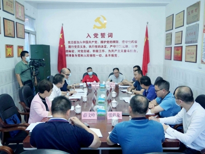 市人大常委会开展联系村（社区）“两委”干部工作：倾听基层声音 解决急难愁盼