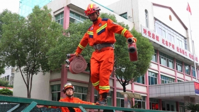 脱下绿军装 换上"火焰蓝"！他是梅州“95后”消防员高宏滔