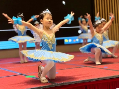 舞蹈、T台秀、童话剧…范儿十足！来看萌娃们欢乐庆“六一”