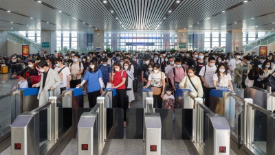 预计明日迎来返程高峰！出行须配合做好防疫工作