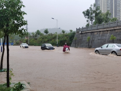 暴雨突降平远，打破近十年最高纪录！