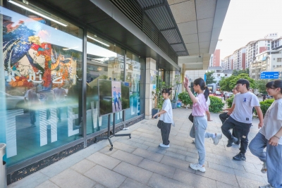 “刘畊宏”还是“阳光宅男”？今年的“五一”度假方式不一般...