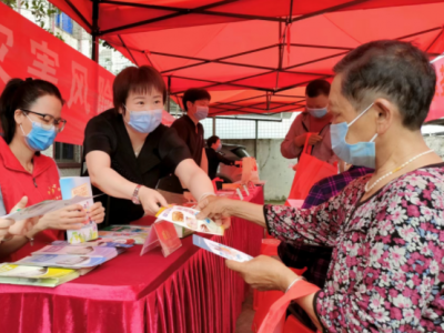 梅县区开展计生协会员活动日暨“银龄安康行动”宣传活动