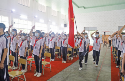 吹响青春集结号！梅县区举行2022年离队、入团示范仪式