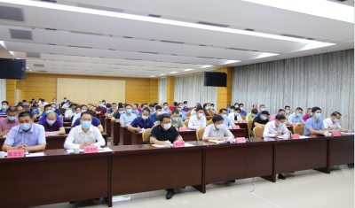 兴宁组织收看收听全国全省和梅州市自建房安全专项整治电视电话会议