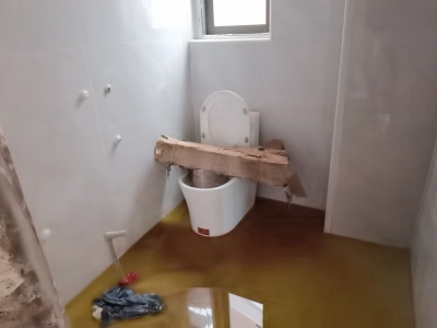 这...场景有点恶心！五华一小区下水管堵塞，低楼层业主家遭污水浸泡...