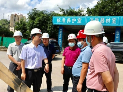 凌晓文到高陂镇督导重点项目建设工作