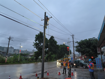 鏖战暴雨！蕉岭全力开展供电巡查和抢修保电工作