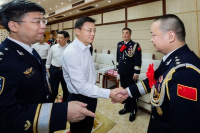 马正勇王晖会见梅州公安系统英雄模范代表：深入推进平安梅州法治梅州建设  努力营造安全稳定政治社会环境