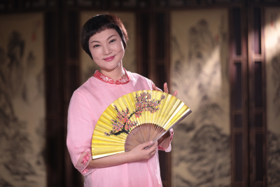 李仙花当选连任广东省文艺志愿者协会主席