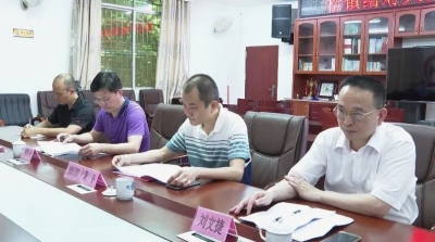 大埔县人民检察院与洲瑞镇联合举行“七色花”检察图书室揭牌暨“检镇共建”协议签约仪式活动