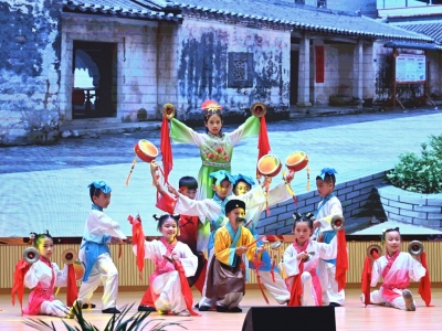 落地花鼓、民间舞狮...平远这场展演让城乡群众共享非遗文化盛宴！