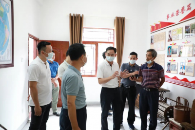 陈德志到大麻镇调研村史馆建设工作