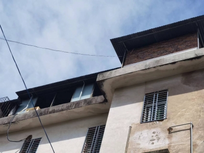 楼顶建筑拆了又建，引得楼下住户再投诉，城管部门回应…