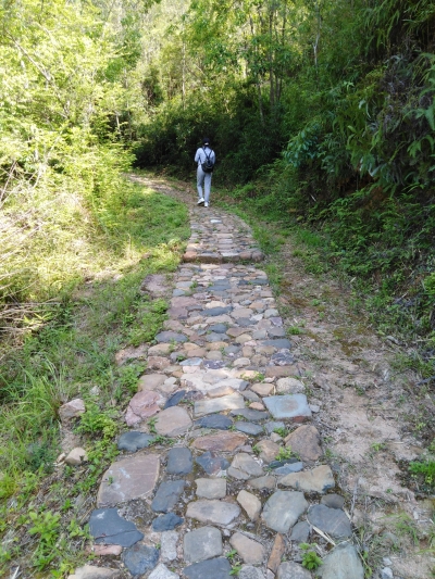 重走十二肩岭古驿道