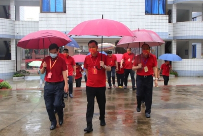 高考首日，兴宁各考点平稳有序